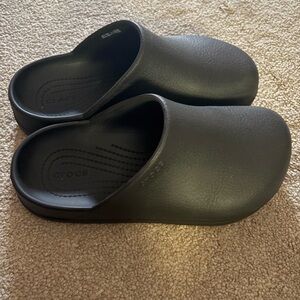CROCS Classic dylan Black Slip-On Clogs